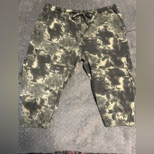 Camo New Vintage Sweatpants. NWT. Sz XL